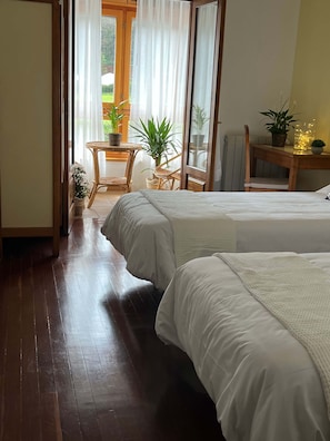 Gallery Room, 2 Single Beds - Hotel El Capitan (Parres)