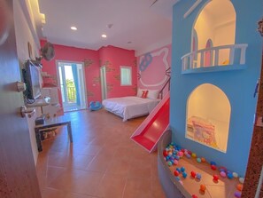 四人房, 阳台 | 办公桌、免费 WiFi