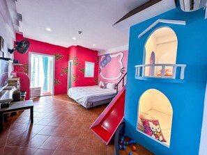 四人房, 阳台 | 办公桌、免费 WiFi