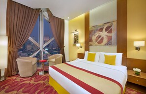 Premium bedding, minibar, in-room safe, soundproofing - City Seasons Towers (Dubai)