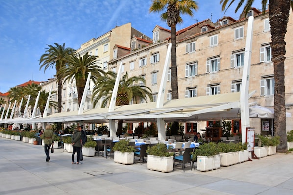 Front of property - Hotel Adriana (Split)