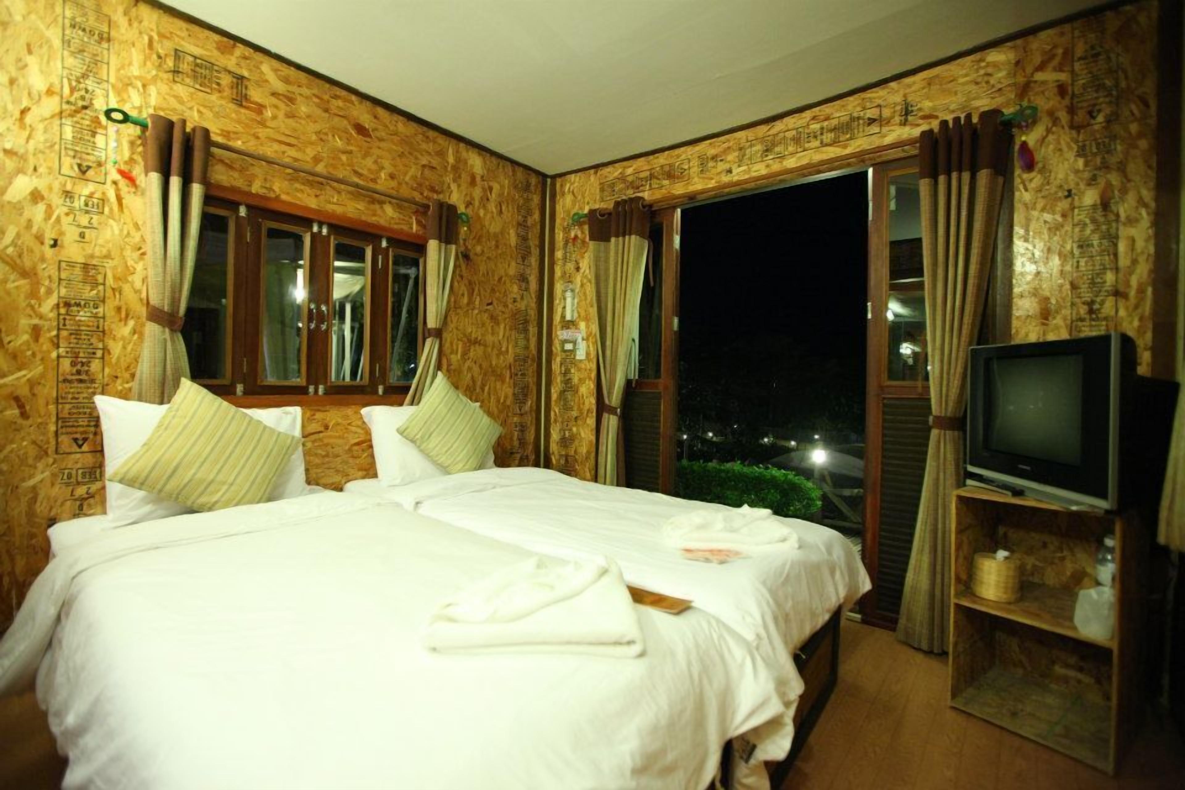 Escritorio, camas plegables/adicionales y wifi gratis 