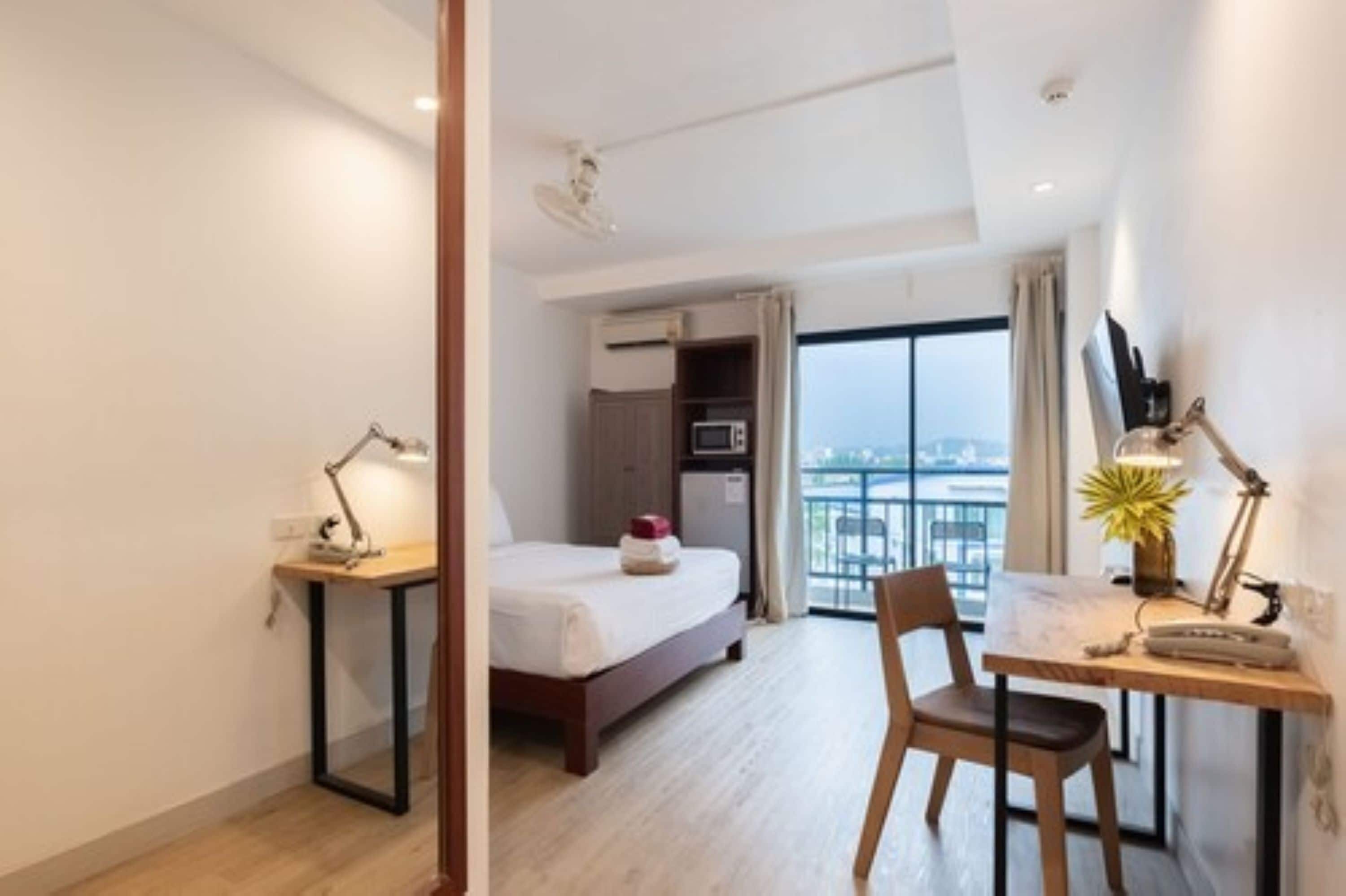 standard room, 1 king bed | view from room