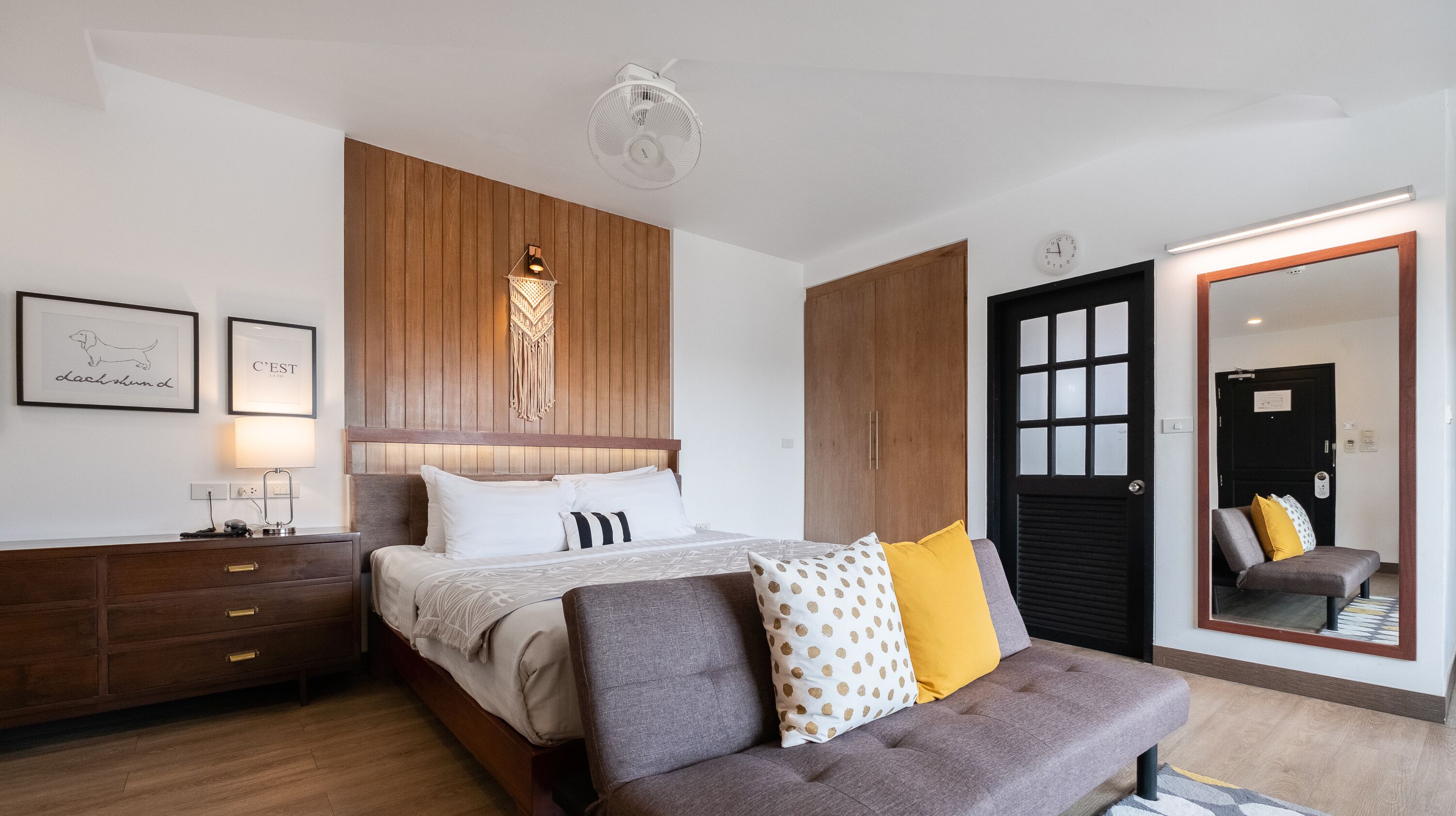 deluxe room, 1 king bed with sofa bed, kitchenette, city view | in-room safe, desk, free wifi, bed sheets