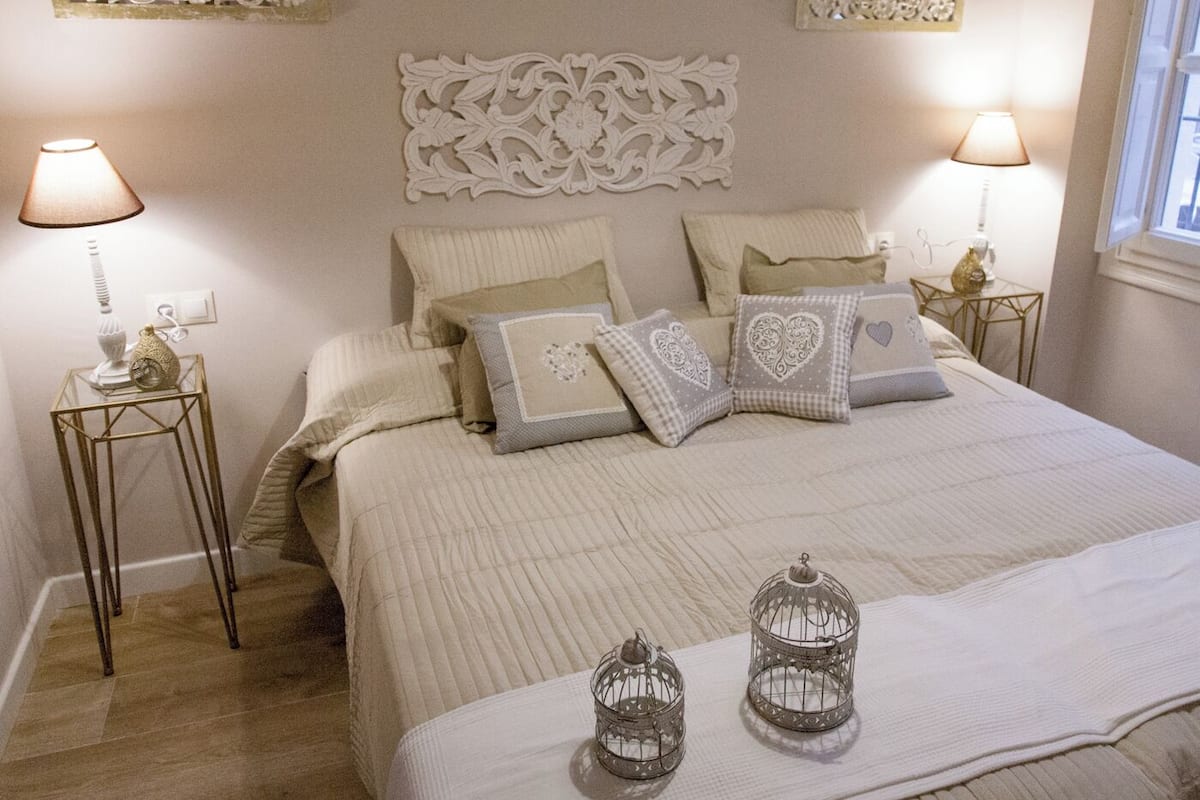 Premium bedding, in-room safe, soundproofing, iron/ironing board