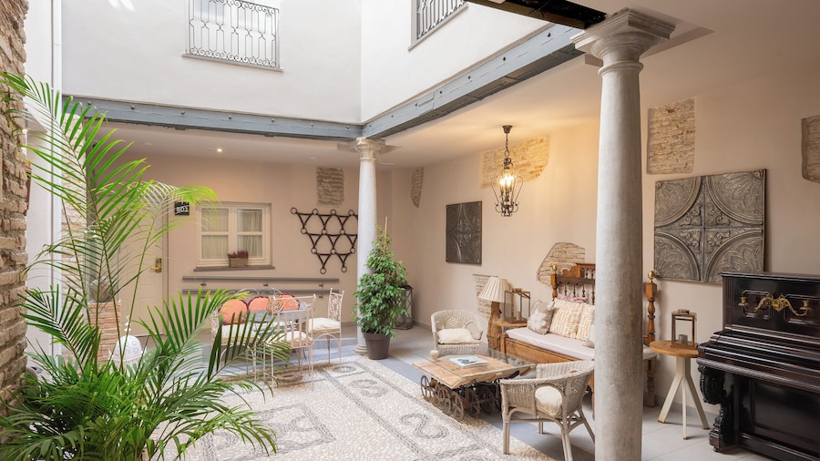 Apartamentos Luna Suites Palacio Almagra