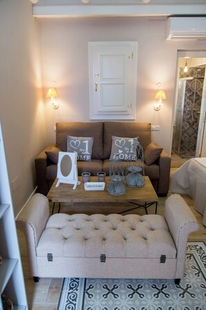 Living area - Palacio Almagra (Granada)