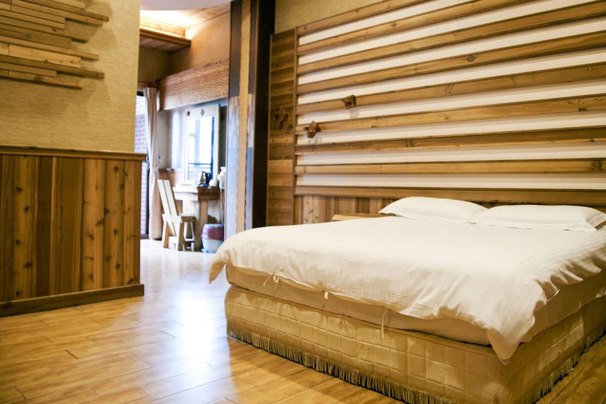 classic double room | down duvets, free wifi, bed sheets