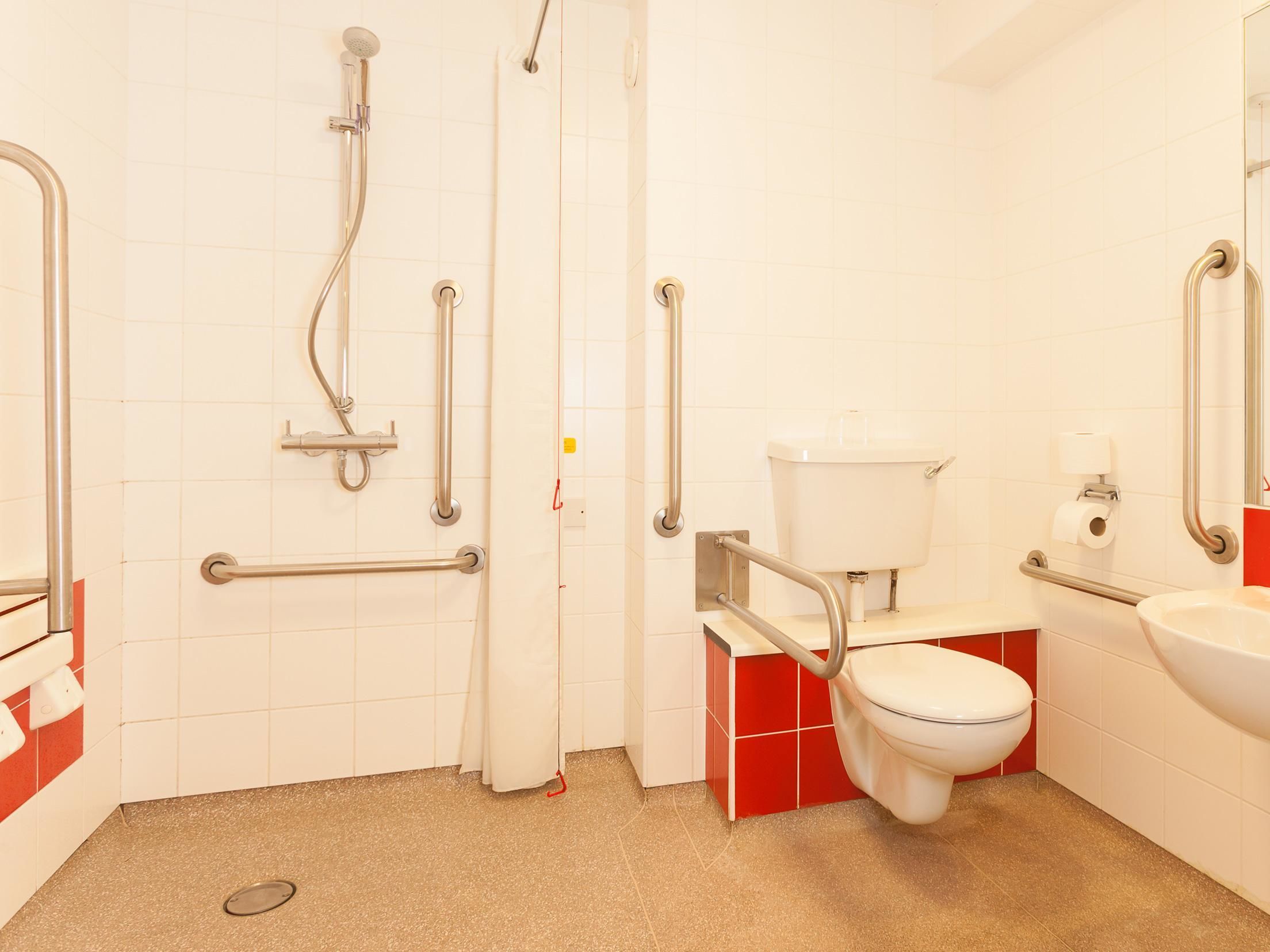 Bathtub, hair dryer