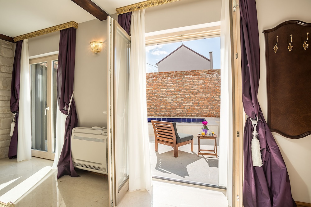 Splendida Palace by null