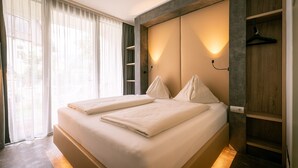 เครื่องนอนป้องกันสารก่อภูมิแพ้, ตู้นิรภัยในห้องพัก, ห้องเก็บเสียง