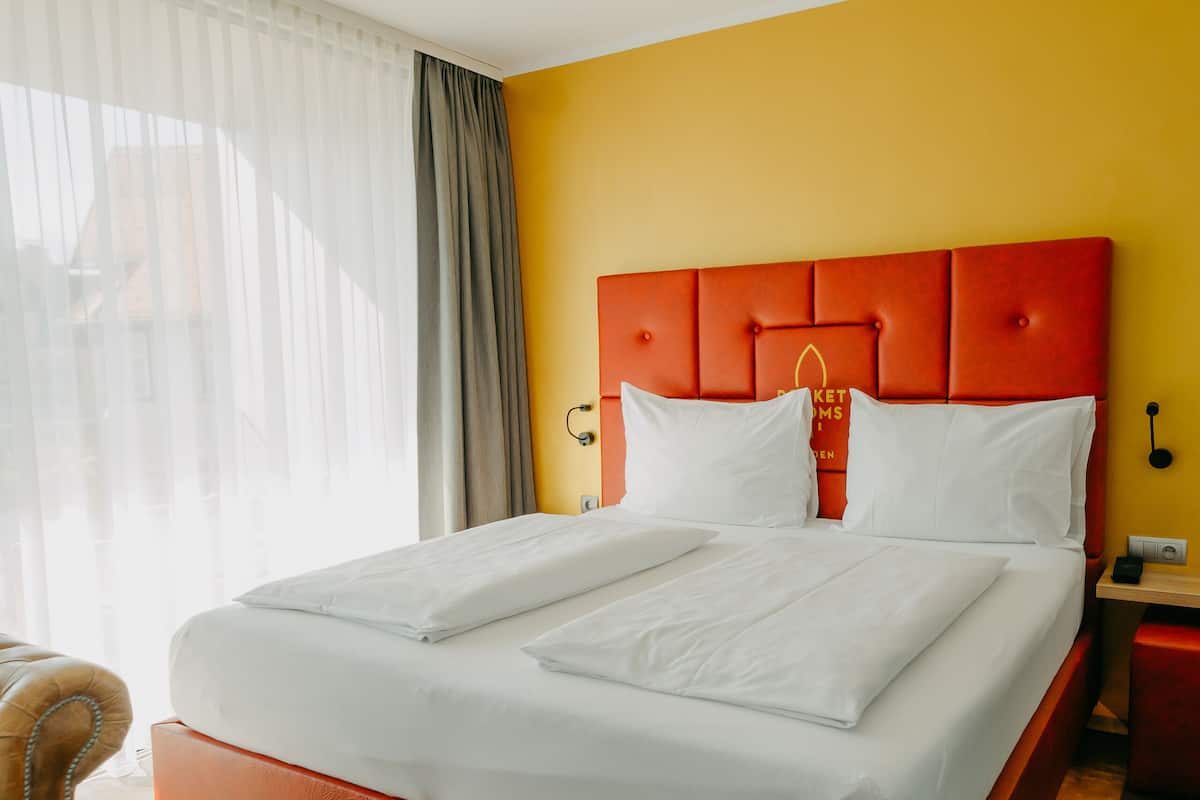 Superior Double Room, Balcony | Hypo-allergenic bedding, in-room safe, soundproofing, iron/ironing board