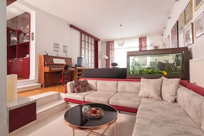 Sala de estar en el lobby