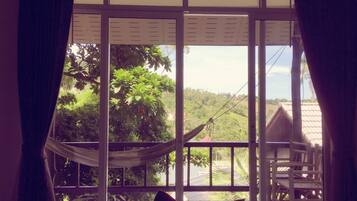 Comfort-hús á einni hæð - 1 stórt tvíbreitt rúm | Verönd/útipallur