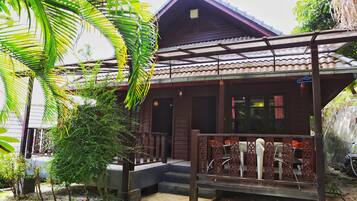 Fjölskylduhús - 2 svefnherbergi | Verönd/útipallur