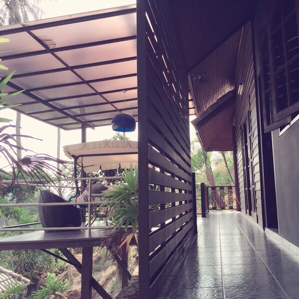 Deluxe Bungalow, Multiple Beds | Balcony - Reggae Village (Ko Pha-ngan)