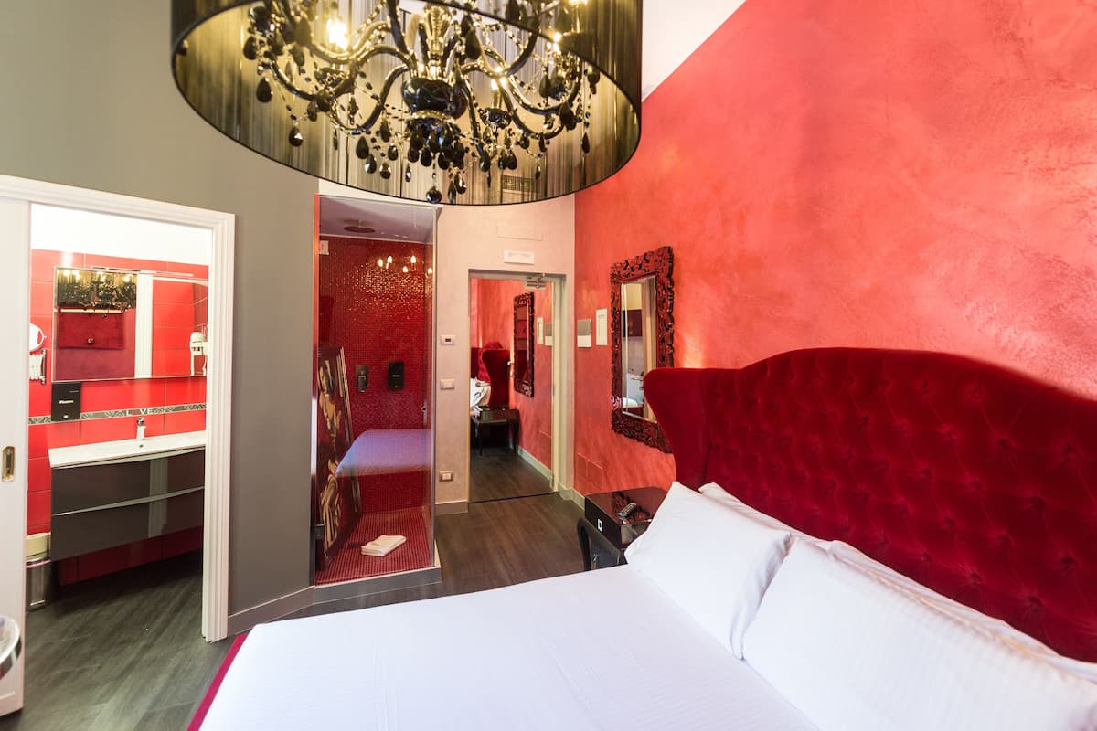 Deluxe Double Room (iLove) | Premium bedding, free minibar, in-room safe, soundproofing