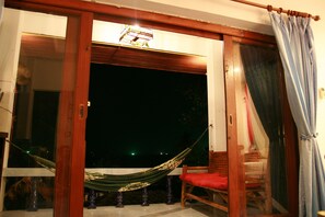 Bungalow, Sea View | Rollaway beds, free WiFi