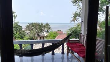 Bungalow, Sea View | Rollaway beds, free WiFi