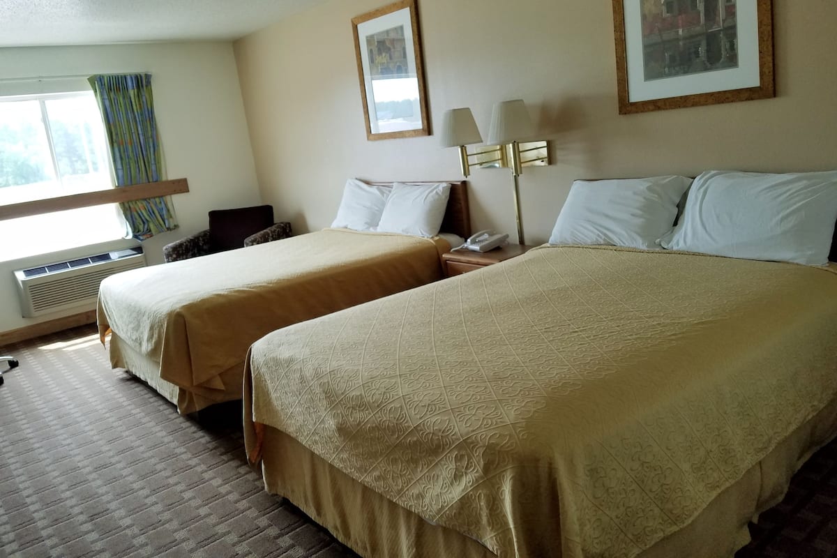 Standard Double Room, 2 Queen Beds | Premium bedding, in-room safe, desk, soundproofing