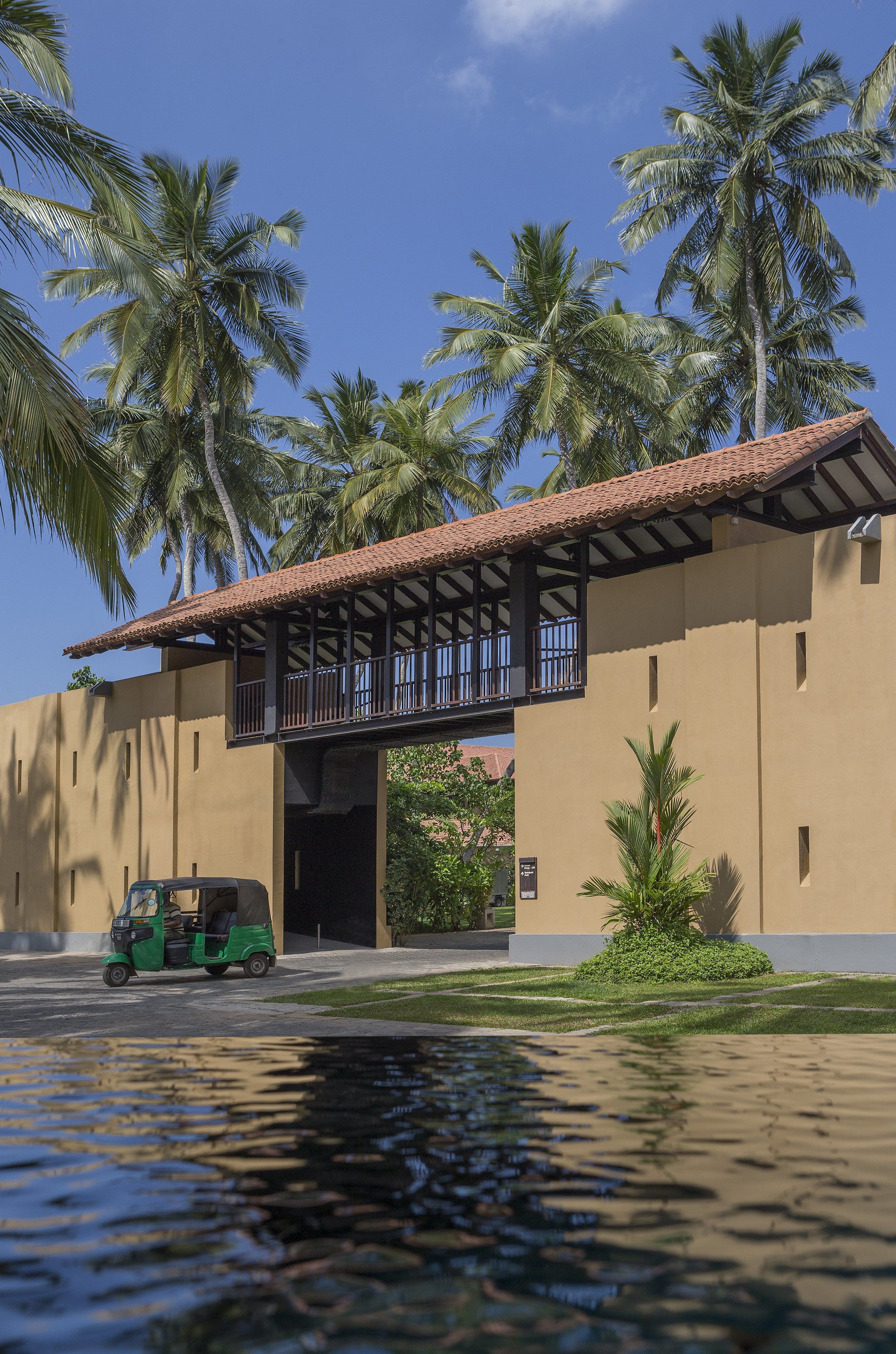 Halaman properti