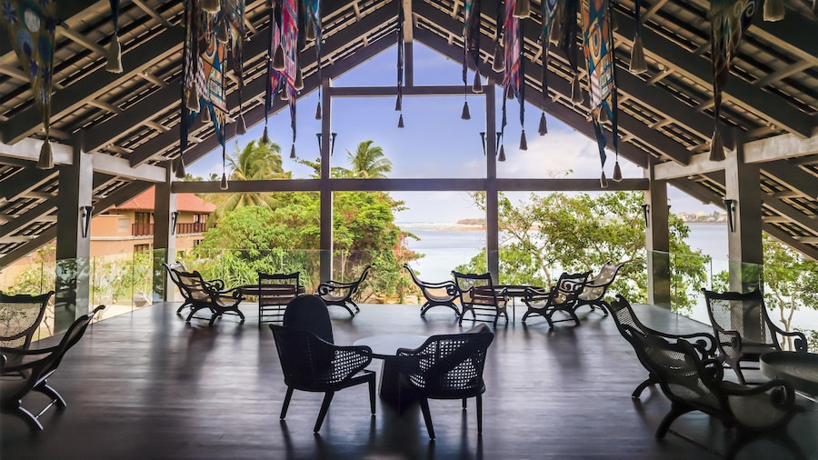 Anantara Kalutara Resort