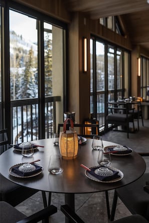 3 restaurants, breakfast, lunch, dinner served; American cuisine - Grand Hyatt Vail Resort and Spa (Vail)