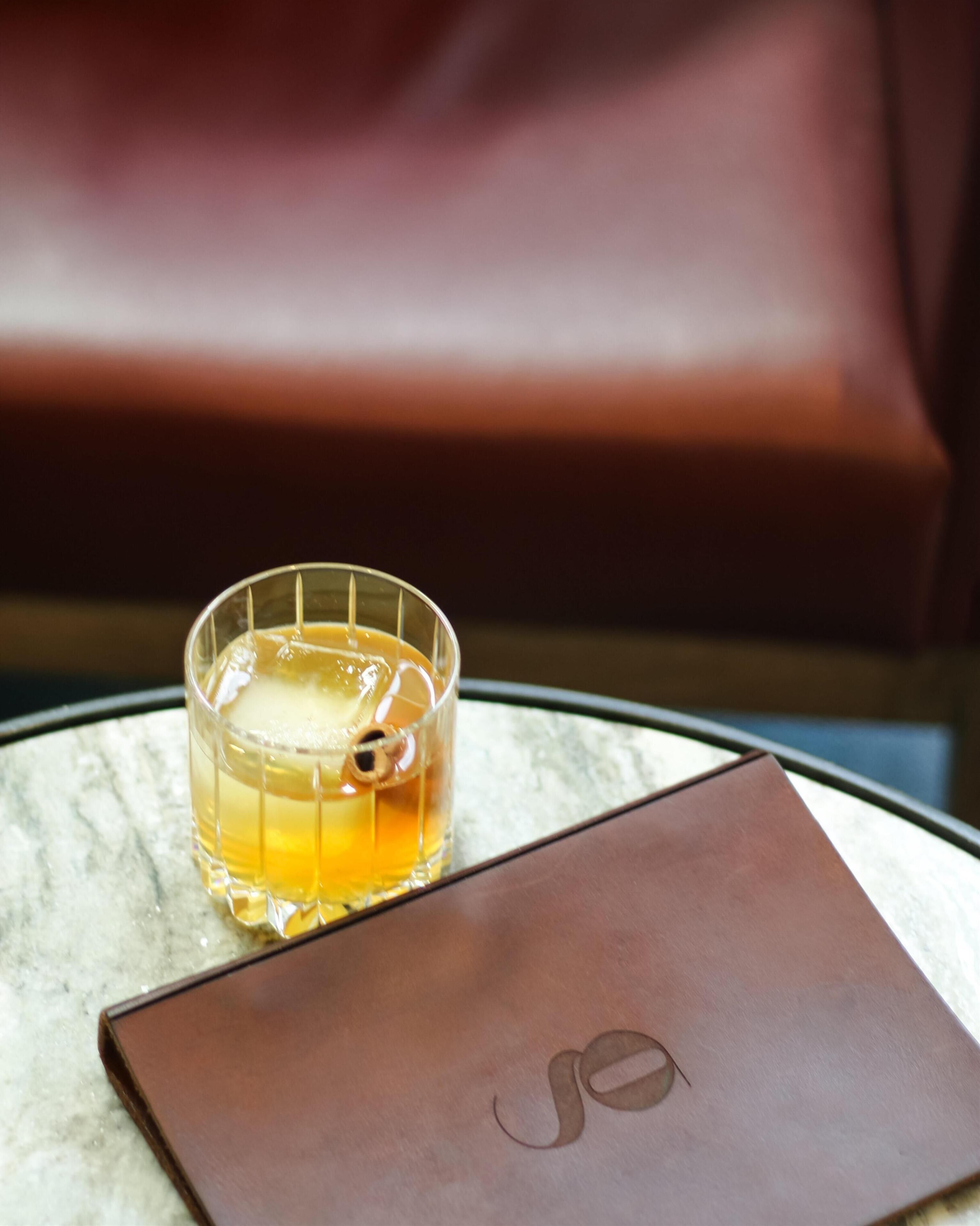 3 restaurants, breakfast, lunch, dinner served; american cuisine