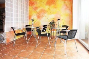Sauna seca, banheira de hidromassagem, sauna a vapor