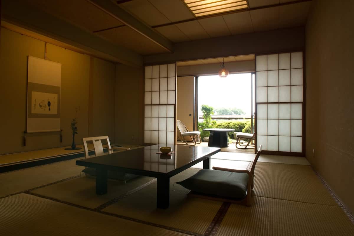 Standard Japanese Style Room North Tower B, Mountain View