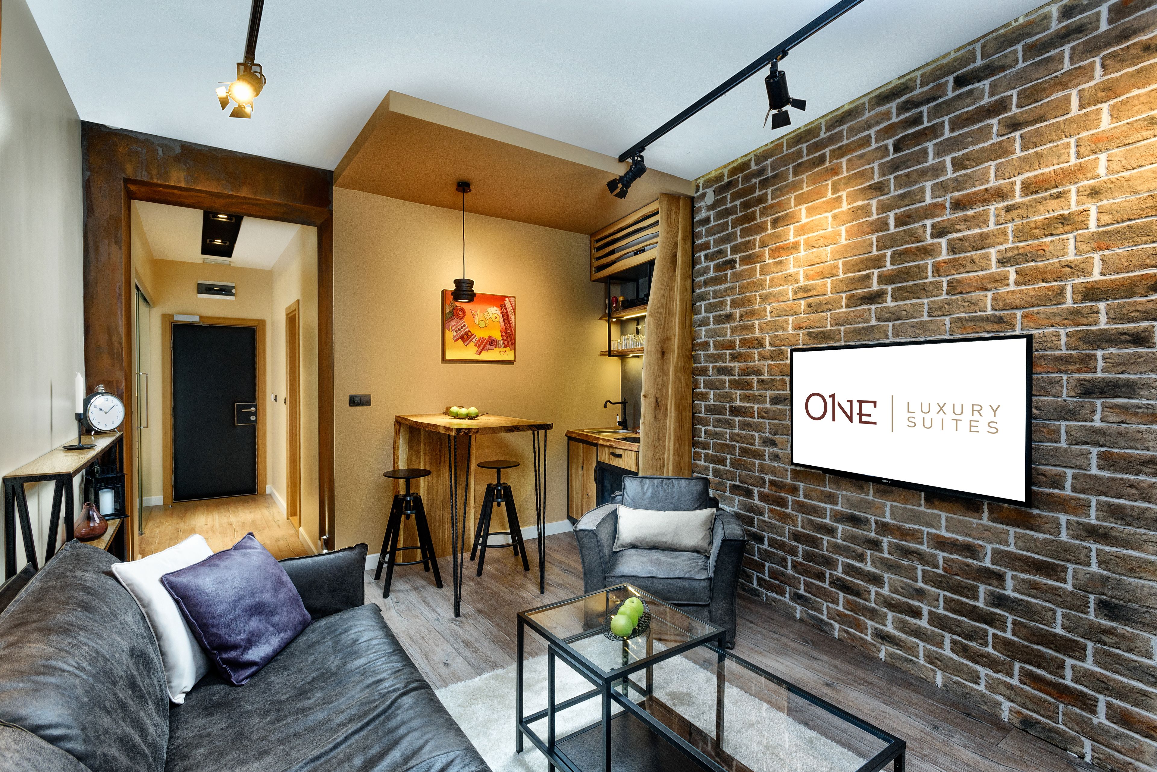 Photo - One Luxury Suites