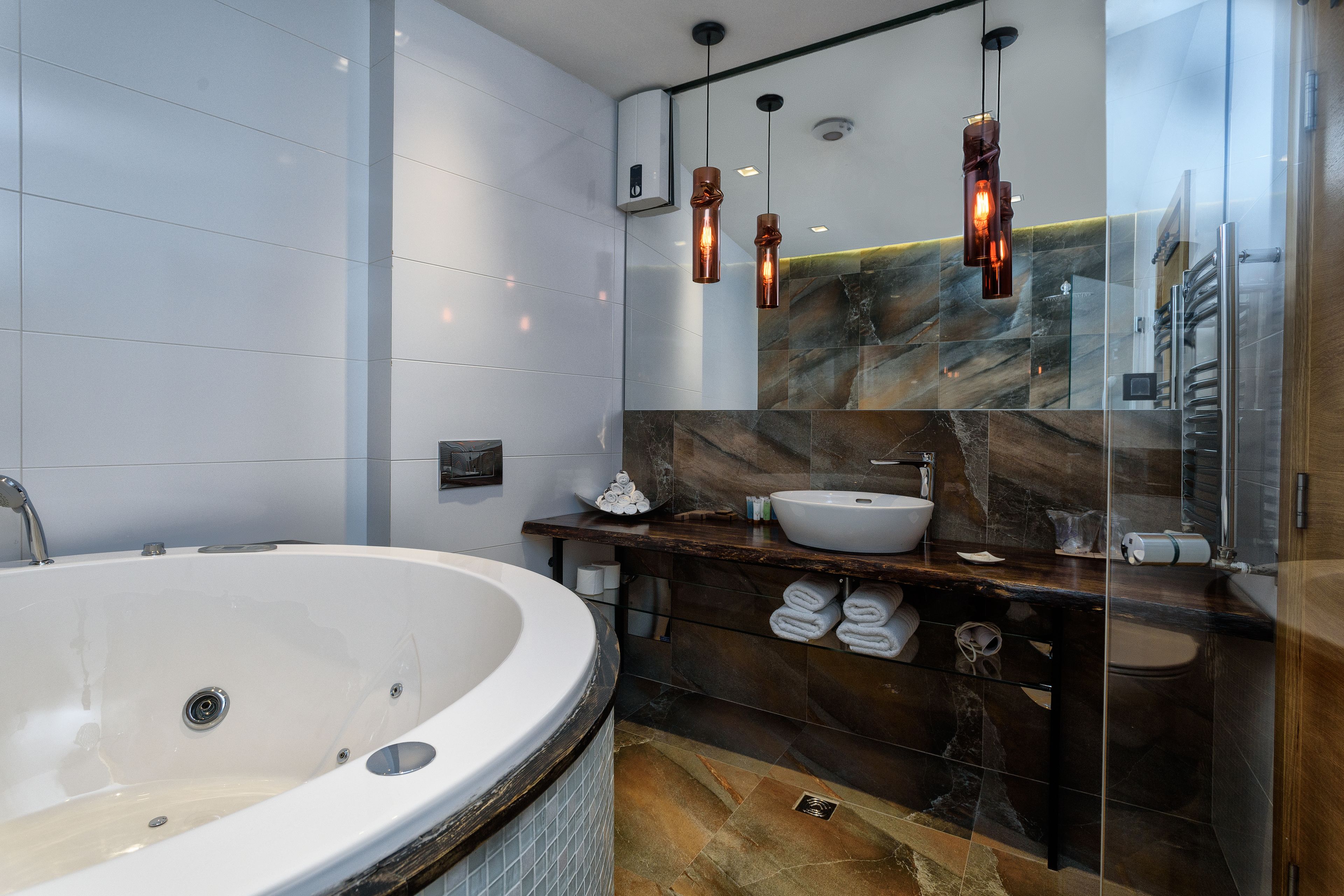 Photo - One Luxury Suites