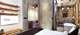 一間奢華套房酒店