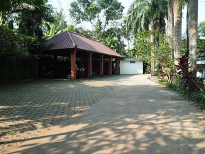 Free self-parking