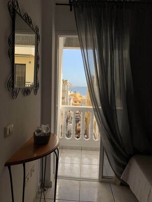 雙床房, 私人浴室 | 遮光布/窗簾、免費無線上網