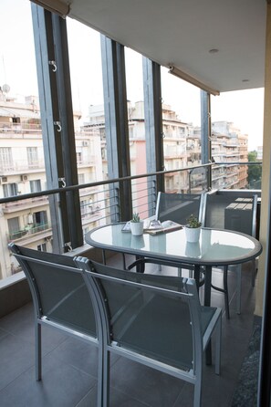 Executive-Apartment, 2 Schlafzimmer | Balkon