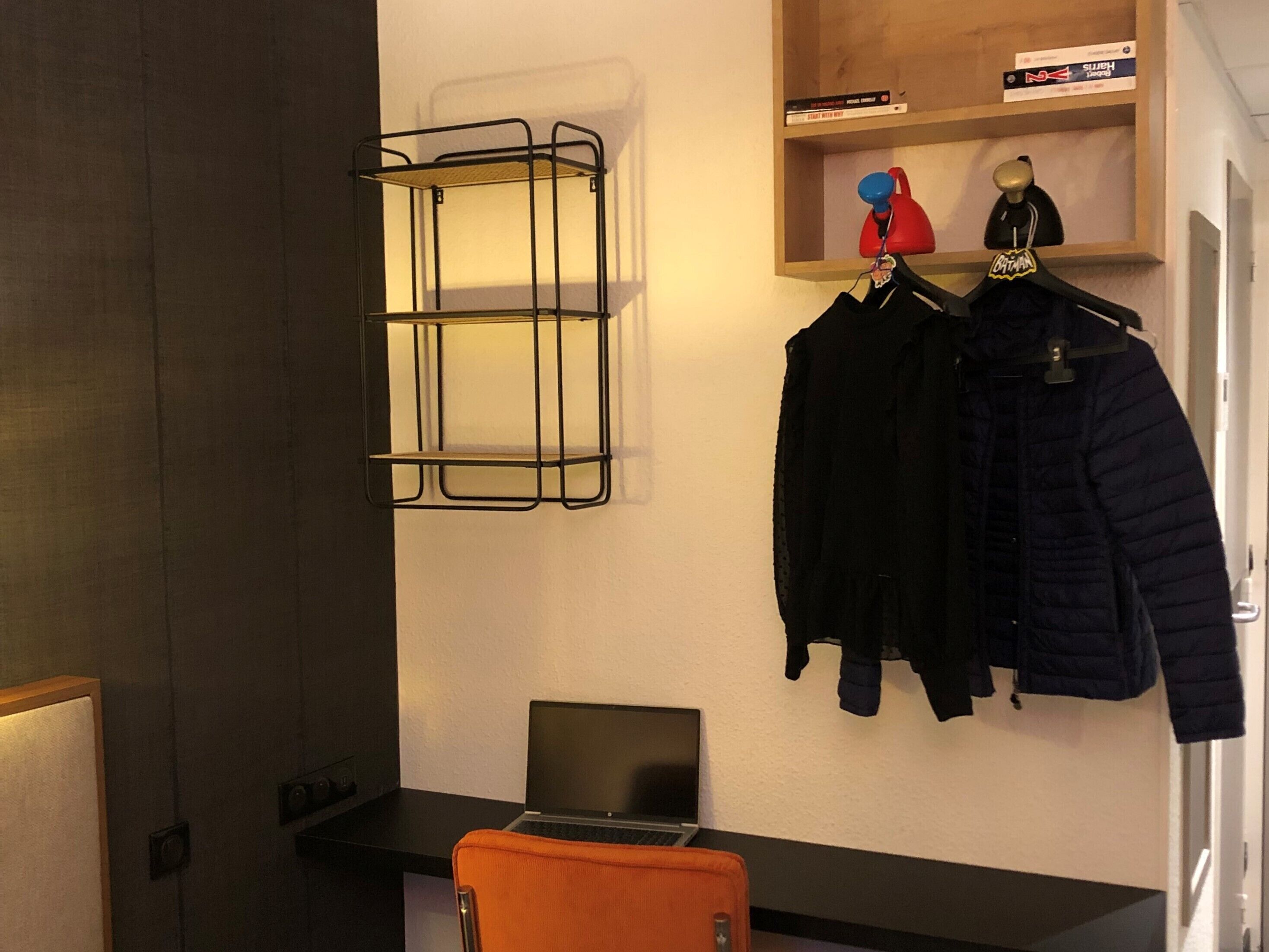 room, 1 double bed (pop) | desk, iron/ironing board, free cots/infant beds, free wifi