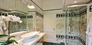 Luxury Apartment, 2 Bedrooms, Kitchen (Location: Via Della Scala 36) | Bathroom - Florentapartments - Santa Maria Novella (Florence)