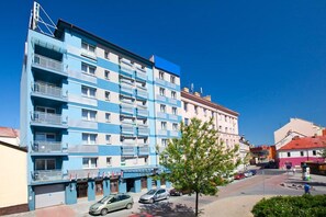 واجهة المنشأة