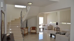 Villa - 4 sovrum - privat pool | Vardagsrum