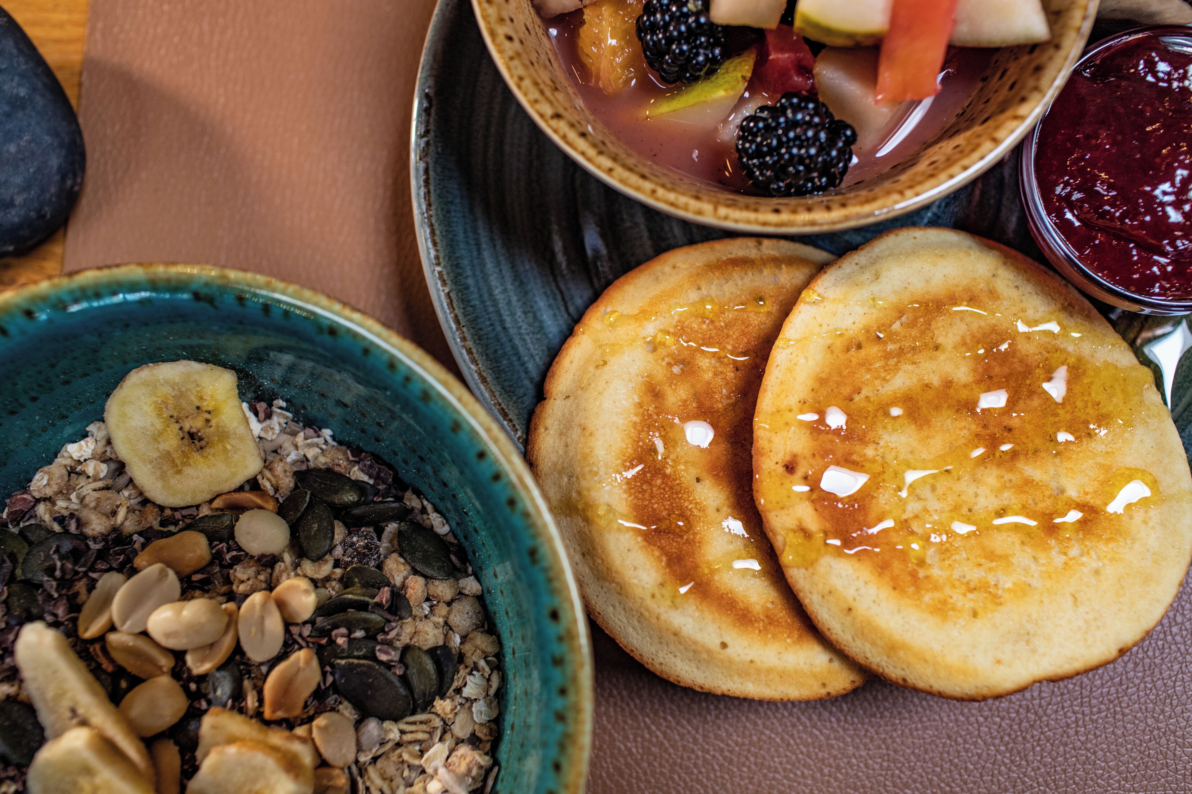 daily buffet breakfast (eur 17.90 per person)