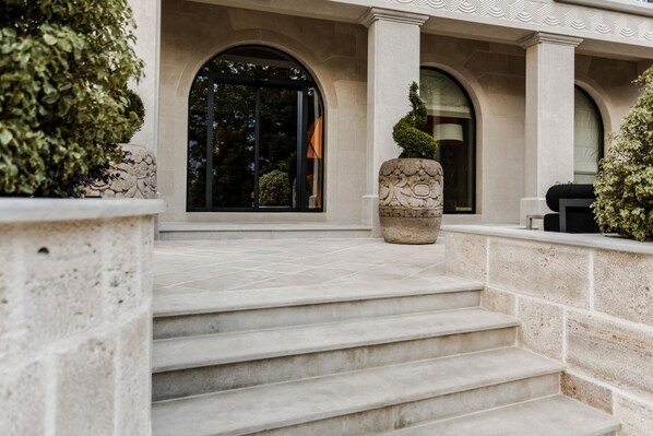 Property entrance - Boutique Hotel Casa del Mare Pietra (Kotor)