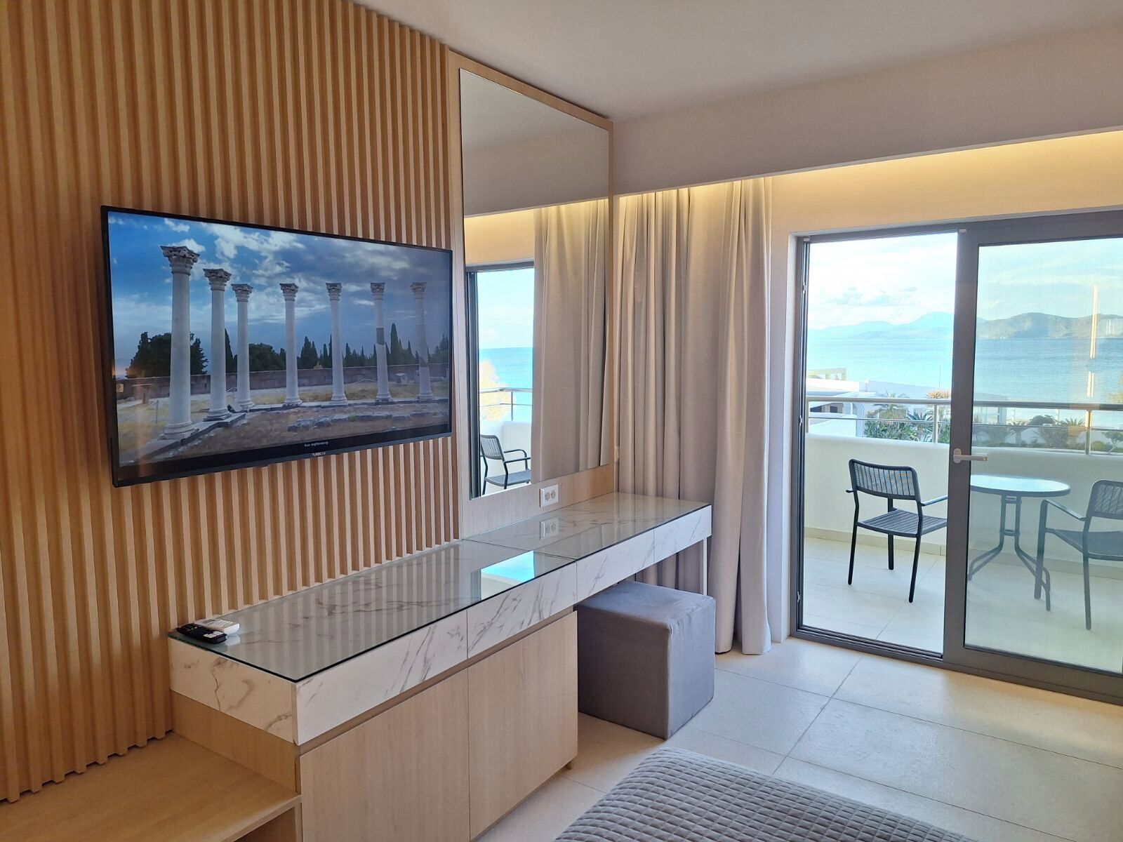 superior room, sea view | desk, iron/ironing board, free wifi, bed sheets