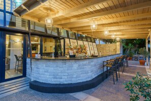 Bar (en el alojamiento)