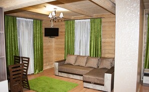 Suite, Private Bathroom | Premium bedding, iron/ironing board, free WiFi, bed sheets - Charda Hotel (Bukovel)