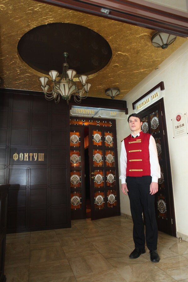 Interior entrance - Fontush Boutique Hotel (Ivano-Frankivsk)