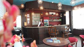 Bar (in der Unterkunft)