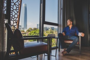 Dobbeltværelse - 1 kingsize-seng | Premium-sengetøj, minibar, pengeskab på værelset, skrivebord