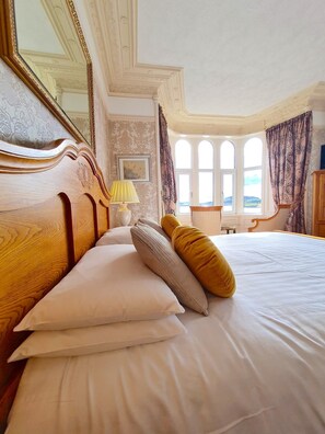 Room, 1 King Bed, Sea View (Room 6) - Corriemar Guest House (Oban)