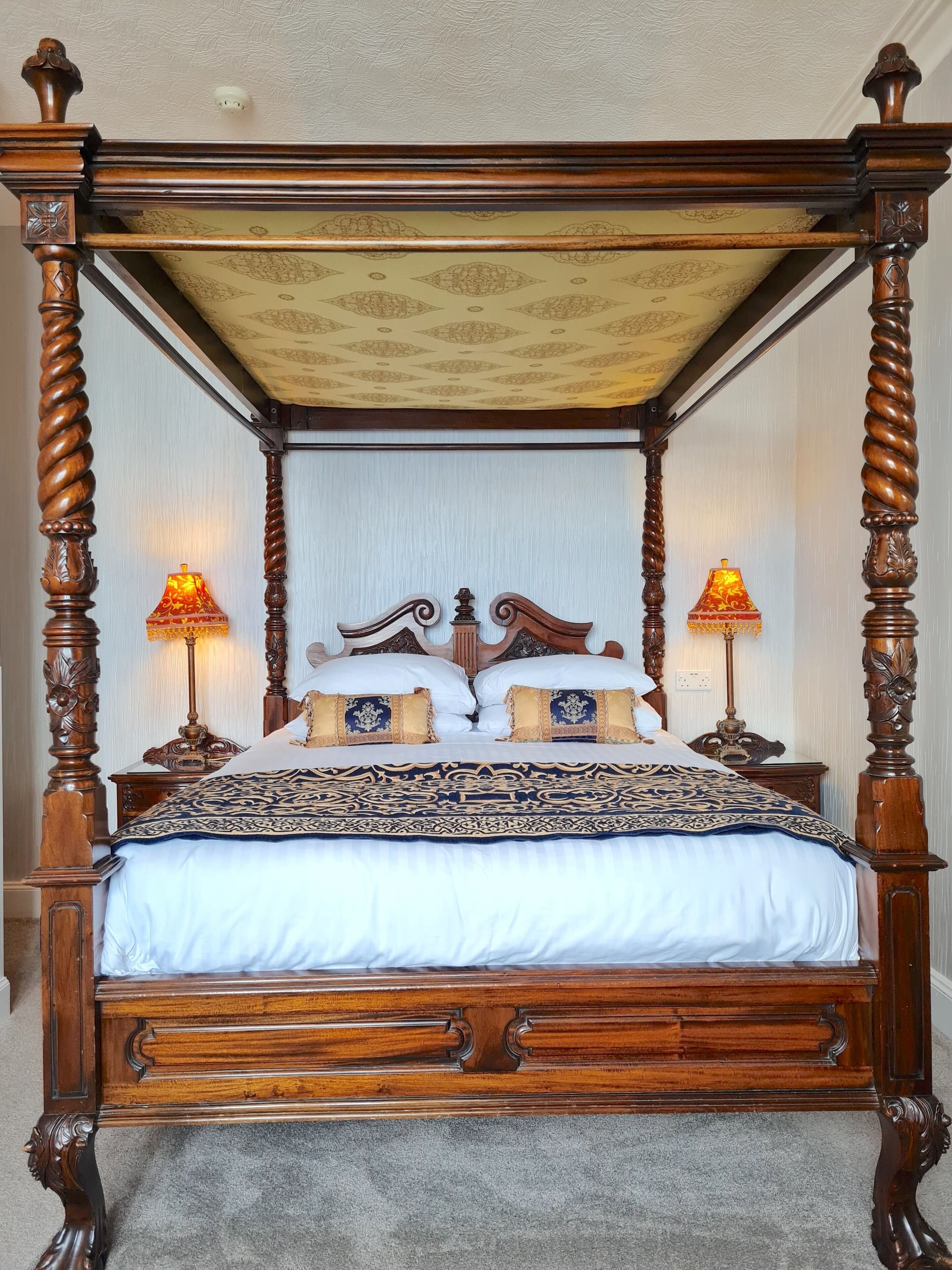Habitación doble, vistas al mar (Room 14) | Ropa de cama de alta calidad y tabla de planchar con plancha